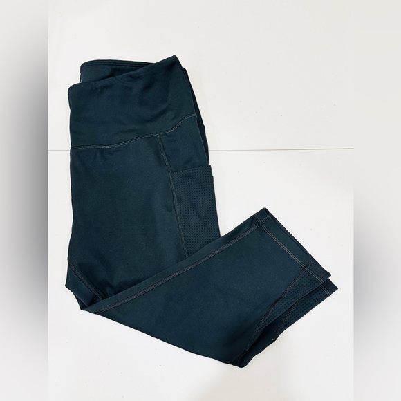 UURun Yoga Pants Women's Sz XL Black Leggings Athletic Capris‎ - Picture 1 of 8